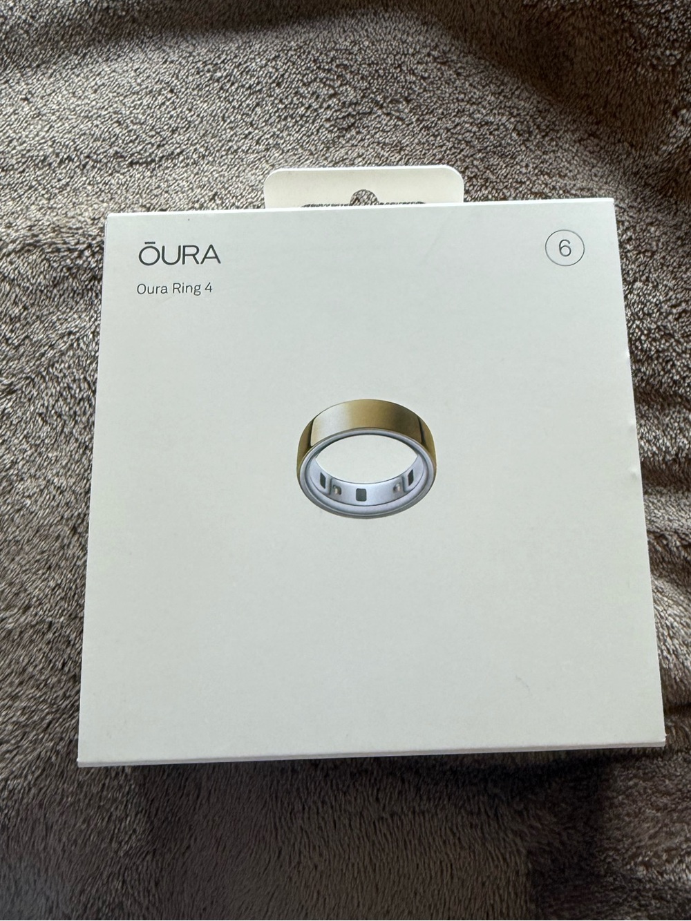 Oura Ring 4 Packaging - White Box with Black Text